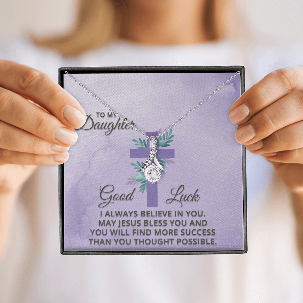 Faithful Adornment: A Necklace Accompanied by a Heartwarming Card - Giulia's Jems