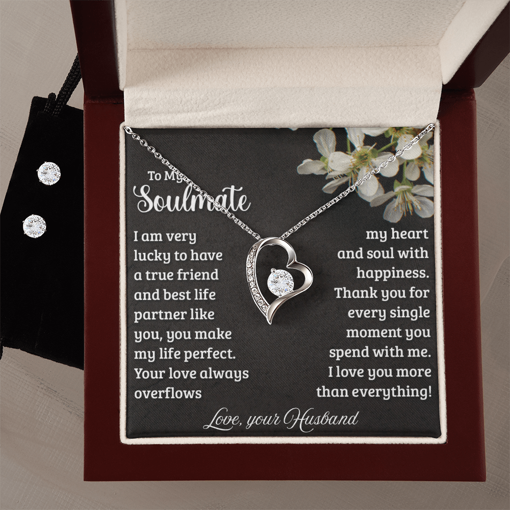 Timeless Beauty: Necklace and Earrings Set with a Heartfelt Message from Husband