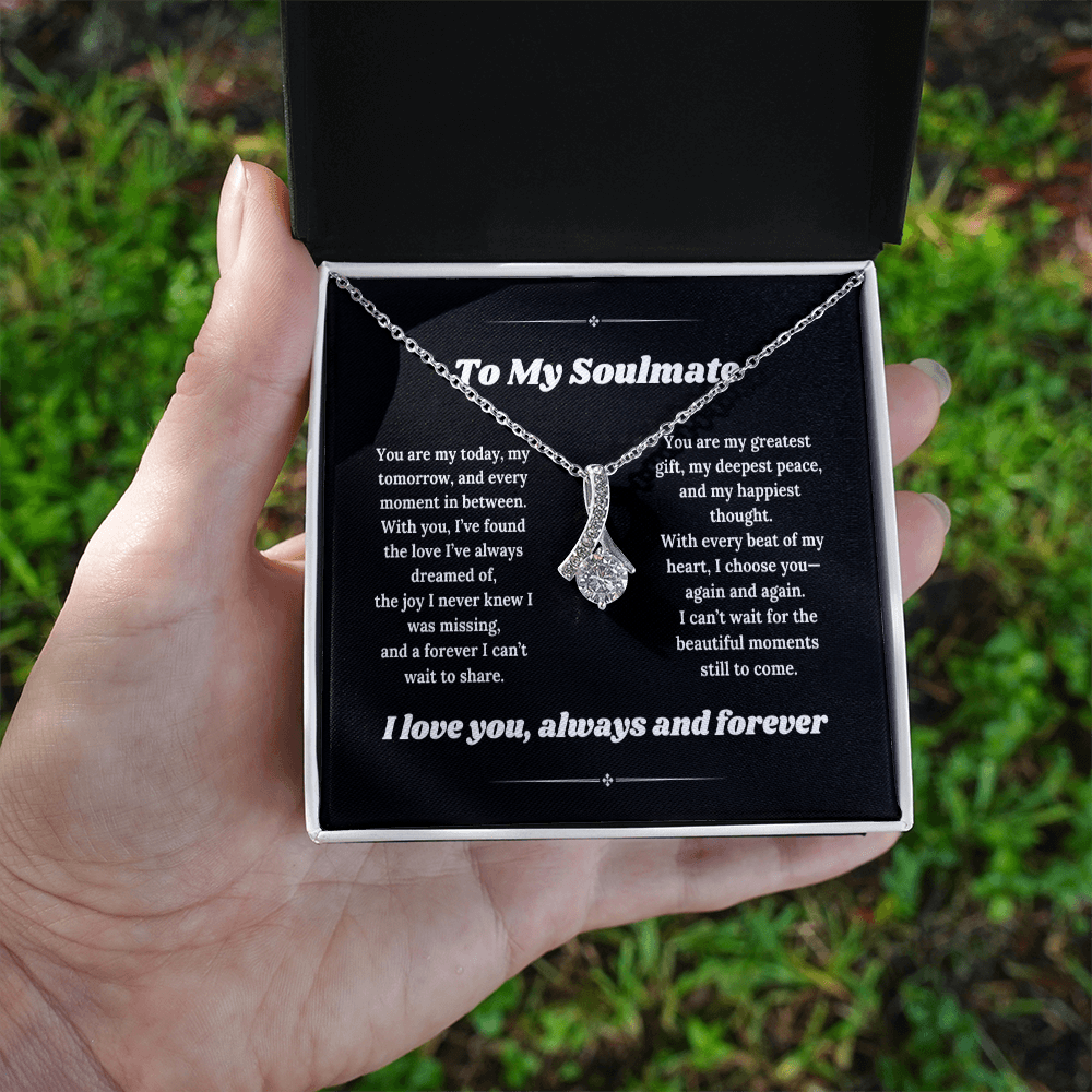Forever Yours - Heartfelt Necklace Gift for Your Soulmate - Giulia's Jems