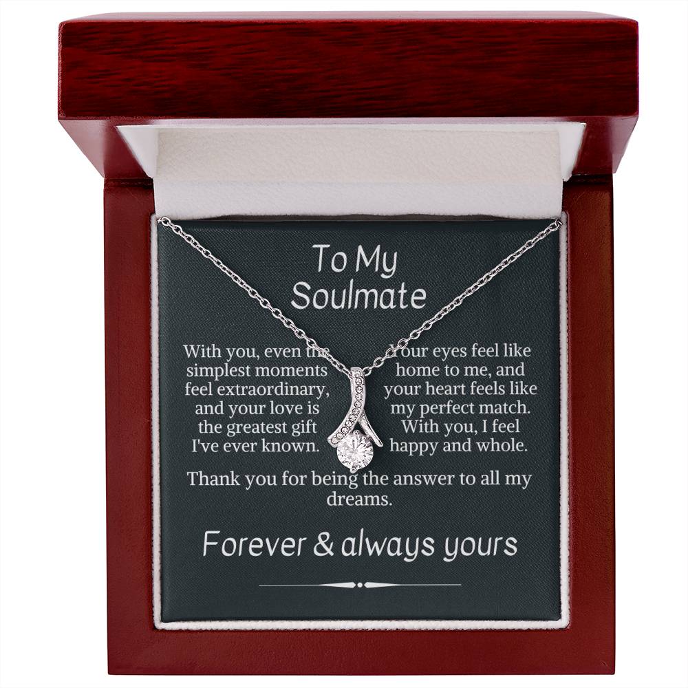 Glimmering Elegance: The Radiant Necklace - Giulia's Jems