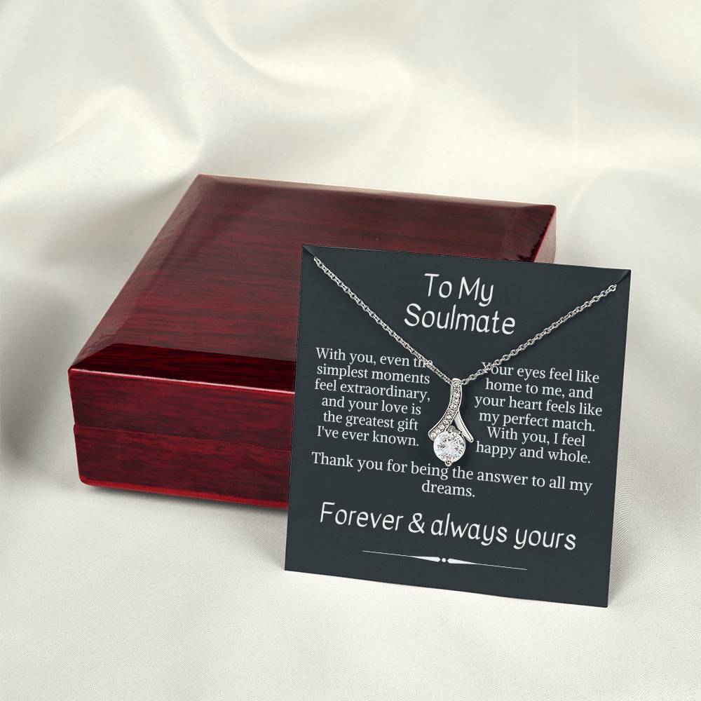 Glimmering Elegance: The Radiant Necklace - Giulia's Jems