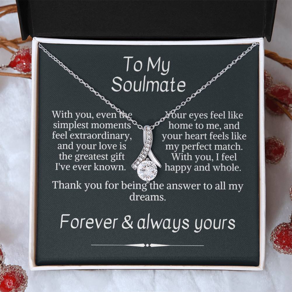 Glimmering Elegance: The Radiant Necklace - Giulia's Jems
